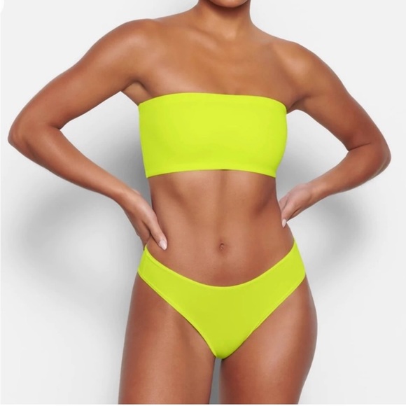 SKIMS Other - Skims Fits Everybody Bandeau Bra Daffodil Size Small